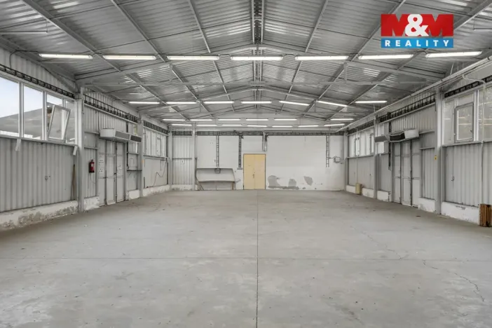 Pronájem výrobních prostor, Libušín, Důl Max, 768 m2