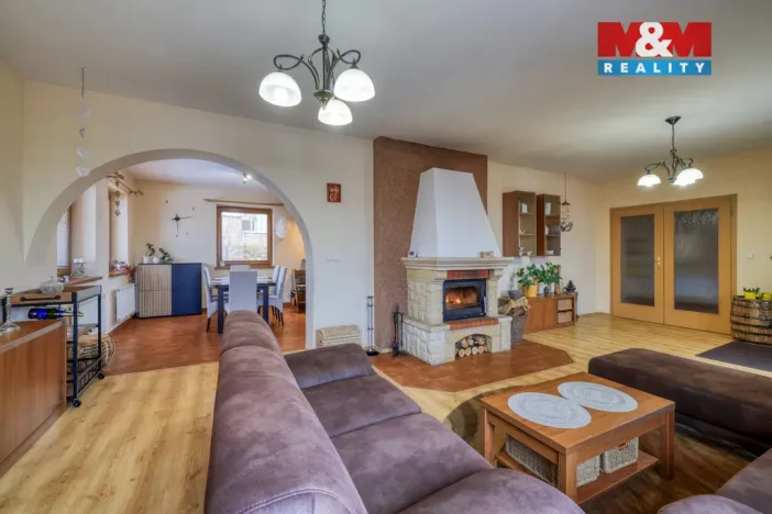 Prodej rodinného domu, Kvíčovice, 249 m2