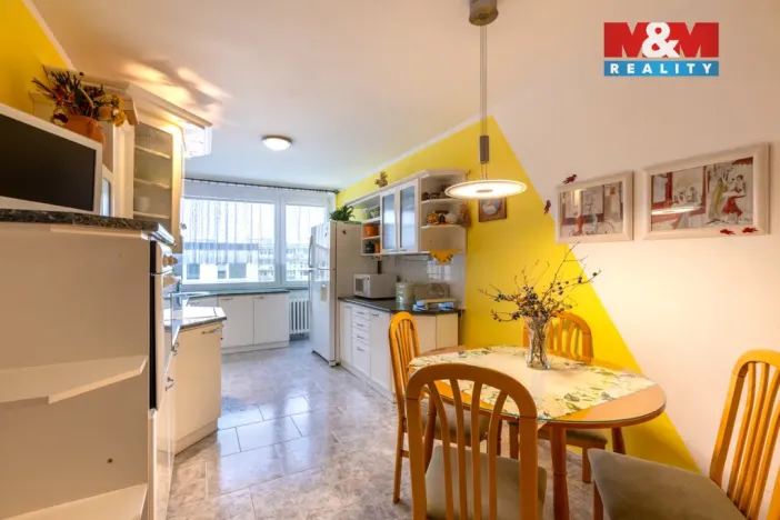 Prodej bytu 2+1, Teplice - Trnovany, V závětří, 83 m2