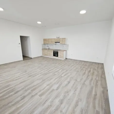 Pronájem bytu 2+kk, Lovosice, 8.května, 61 m2