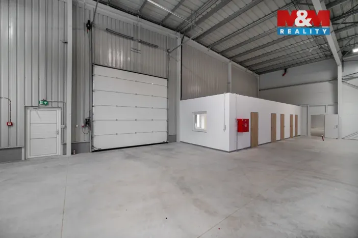 Pronájem skladu, Cerekvice nad Loučnou - Pekla, 2380 m2