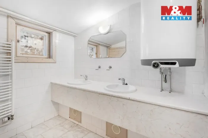 Prodej rodinného domu, Paseky nad Jizerou, 240 m2