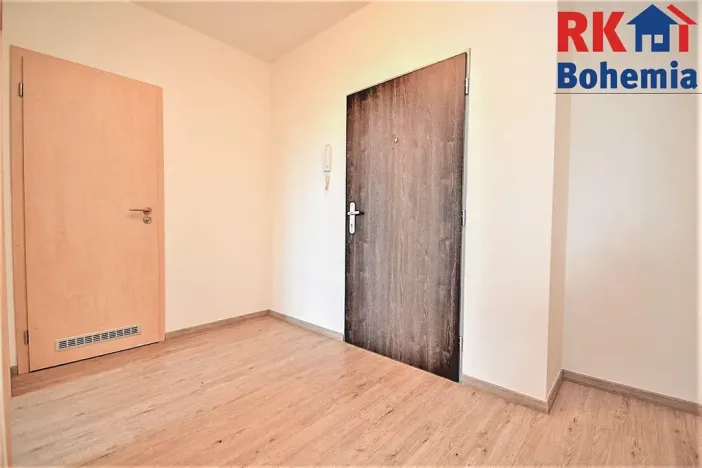 Pronájem bytu 2+kk, Praha - Žižkov, V zahrádkách, 55 m2