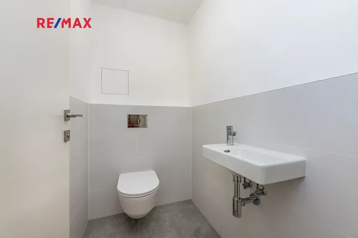 Pronájem bytu 2+kk, Praha - Radlice, U Komína, 53 m2