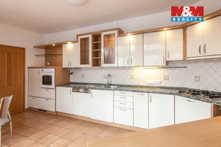 Prodej rodinného domu, Brno - Žebětín, Kohoutovická, 285 m2