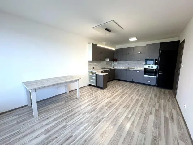 Pronájem bytu 2+kk, Rajhrad, Masarykova, 68 m2