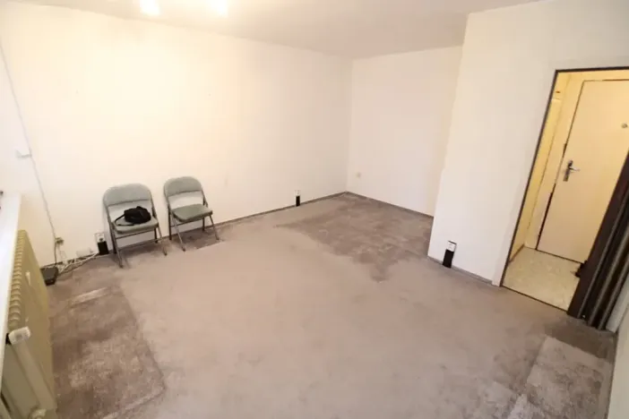 Pronájem bytu 1+kk, Praha - Karlín, Nekvasilova, 28 m2