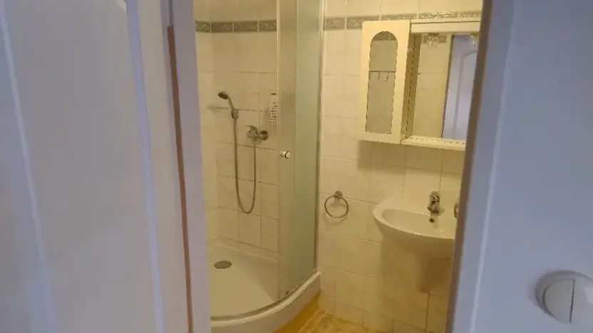 Prodej vícegeneračního domu, Hýskov, Prostřední, 330 m2