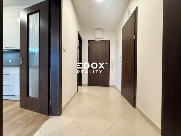 Pronájem bytu 2+kk, Praha - Hlubočepy, Hugo Haase, 62 m2