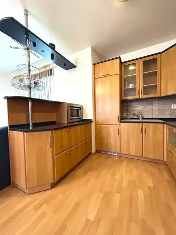Pronájem bytu 3+kk, Praha - Strašnice, Názovská, 91 m2