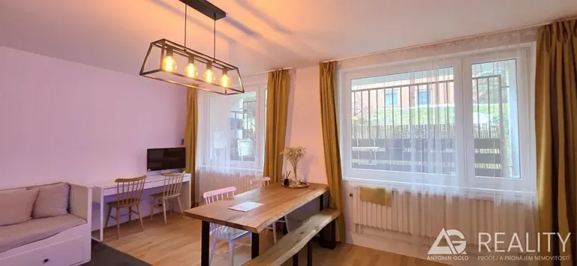 Prodej bytu 2+1, Praha - Dejvice, Krohova, 70 m2