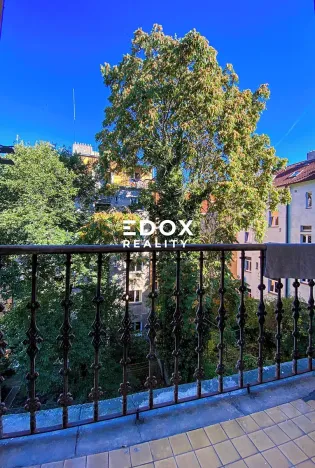 Prodej bytu 2+kk, Praha - Smíchov, U Santošky, 39 m2