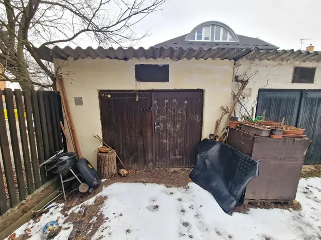 Prodej podílu bytu 3+1, Hostivice, Školská, 61 m2