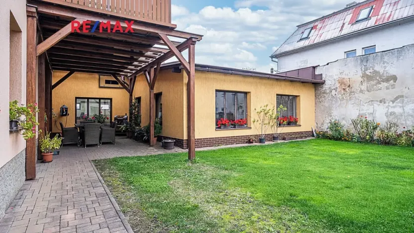 Prodej rodinného domu, Cvikov, Komenského, 298 m2