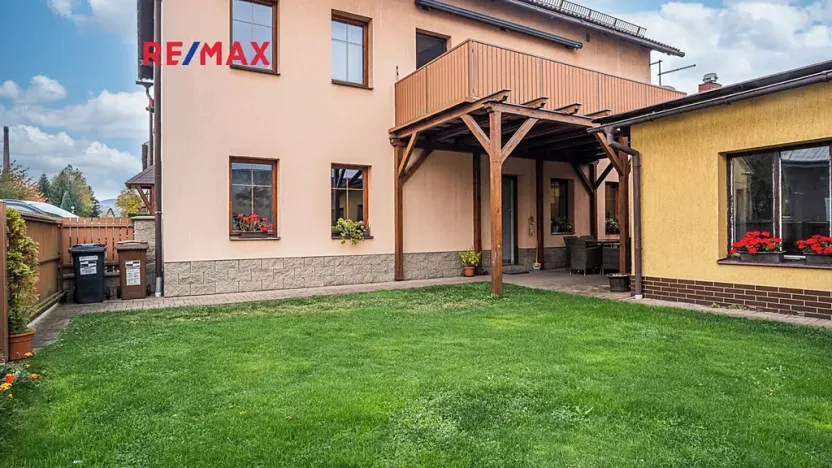 Prodej rodinného domu, Cvikov, Komenského, 298 m2