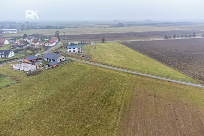 Prodej pozemku pro bydlení, Uhersko, 944 m2