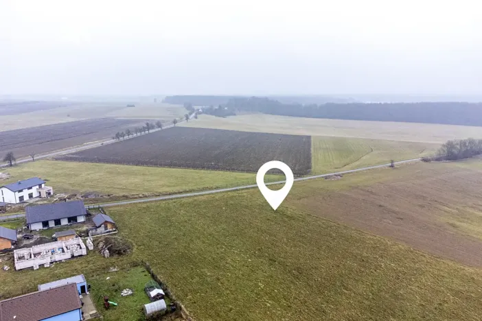 Prodej pozemku pro bydlení, Uhersko, 944 m2