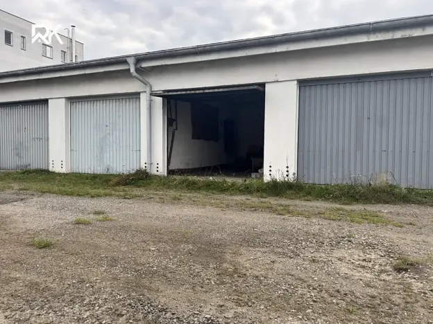 Prodej garáže, Hradec Králové, U Mostku, 19 m2