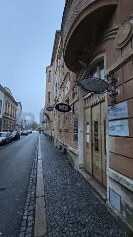 Pronájem bytu 1+kk, Pardubice, Jindřišská, 45 m2