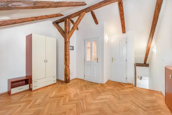 Prodej bytu 2+kk, Praha - Smíchov, Plzeňská, 63 m2