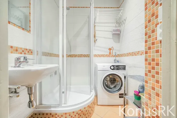 Prodej bytu 2+1, Praha - Malešice, Chotutická, 55 m2