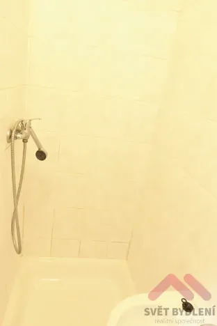 Pronájem bytu 1+kk, Praha - Žižkov, Krásova, 14 m2