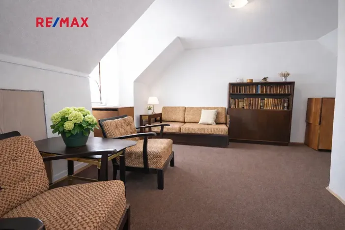 Prodej rodinného domu, Dobrovíz, K Letišti, 120 m2