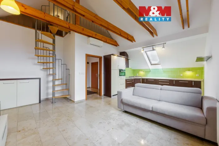 Pronájem bytu 4+kk, Karlovy Vary - Stará Role, Husova, 70 m2