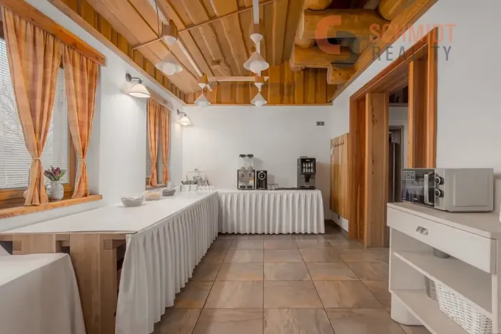 Prodej ubytování, Lednice, 21. dubna, 750 m2