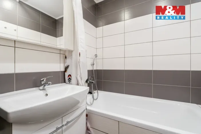 Prodej bytu 3+1, Ústí nad Labem - Bukov, 17. listopadu, 68 m2