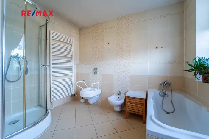 Prodej rodinného domu, Měchenice, Na Vyhlídce, 246 m2