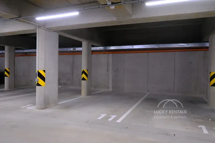 Pronájem bytu 1+kk, Praha - Velká Chuchle, Na hvězdárně, 35 m2