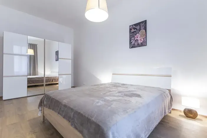 Pronájem bytu 2+kk, Praha - Smíchov, Pivovarská, 60 m2