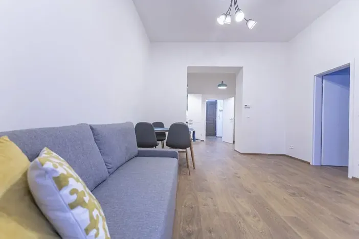 Pronájem bytu 2+kk, Praha - Smíchov, Pivovarská, 60 m2