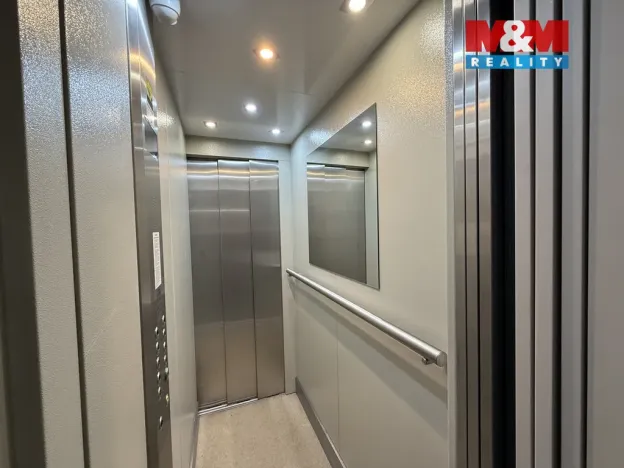 Pronájem bytu 1+kk, Jablonec nad Nisou, Liberecká, 28 m2