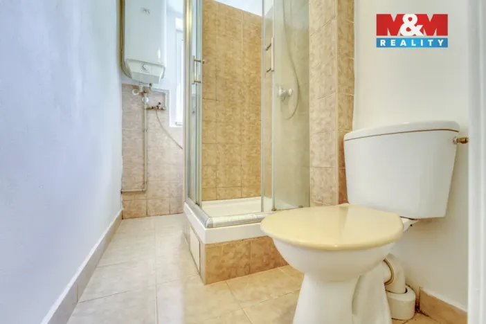 Pronájem bytu 1+kk, Plzeň - Doubravka, Masarykova, 28 m2