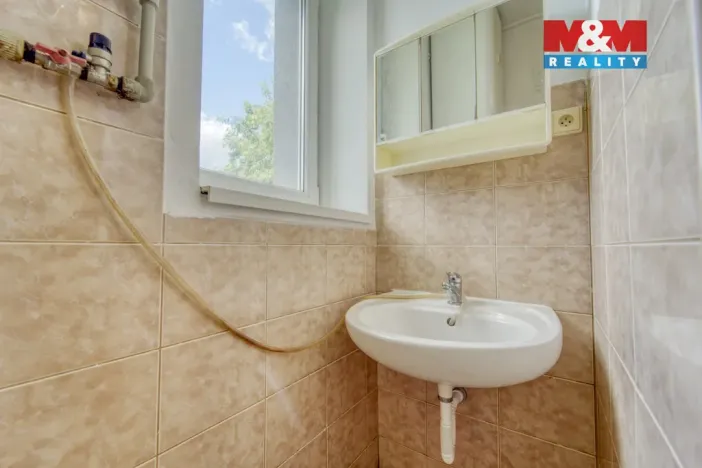 Pronájem bytu 1+kk, Plzeň - Doubravka, Masarykova, 28 m2