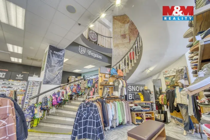 Pronájem obchodního prostoru, Plzeň - Vnitřní Město, Zbrojnická, 598 m2