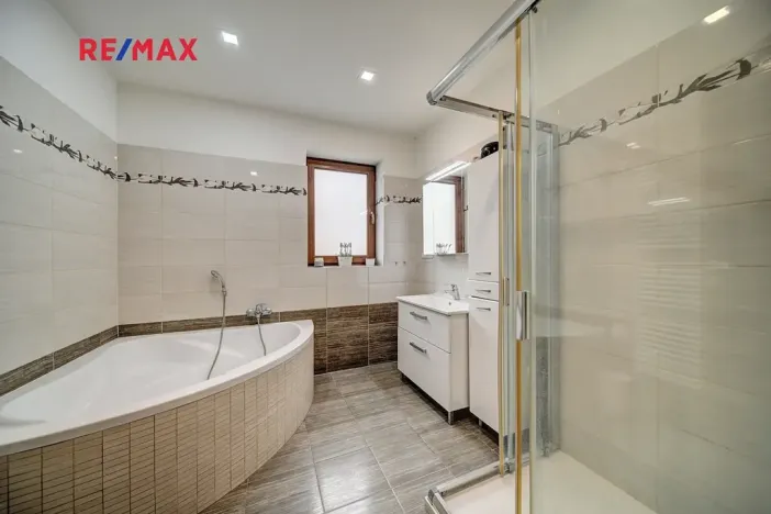 Prodej rodinného domu, Kolín, K Ovčárům, 144 m2