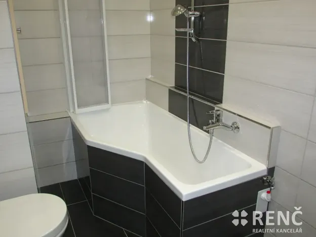 Pronájem bytu 1+1, Brno, Štouračova, 33 m2