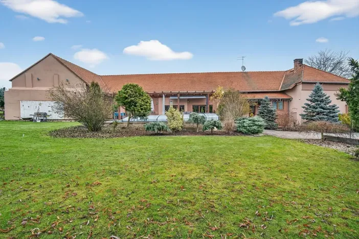 Prodej rodinného domu, Chotíkov, 280 m2