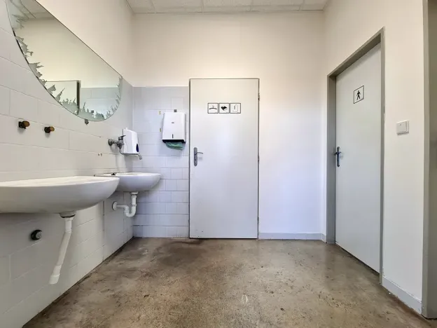 Pronájem skladu, Blansko, 194 m2