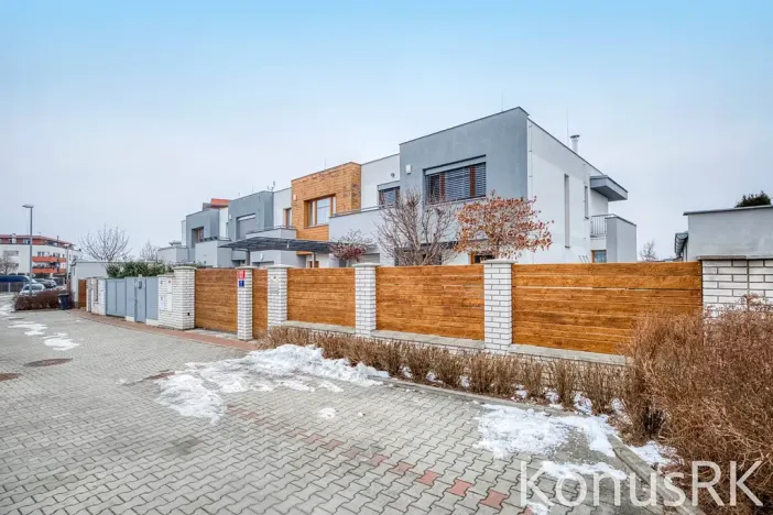 Prodej rodinného domu, Praha - Pitkovice, Lošáková, 137 m2