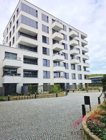 Pronájem bytu 1+kk, Praha - Jinonice, Walterovo náměstí, 25 m2