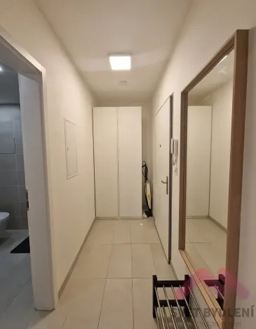 Pronájem bytu 1+kk, Praha - Jinonice, Walterovo náměstí, 25 m2