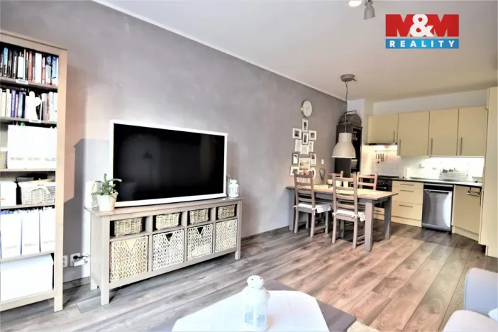 Pronájem bytu 2+kk, Hostivice, 52 m2