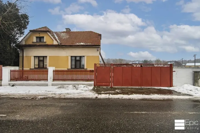 Prodej rodinného domu, Dřísy, Na Vinohradech, 100 m2