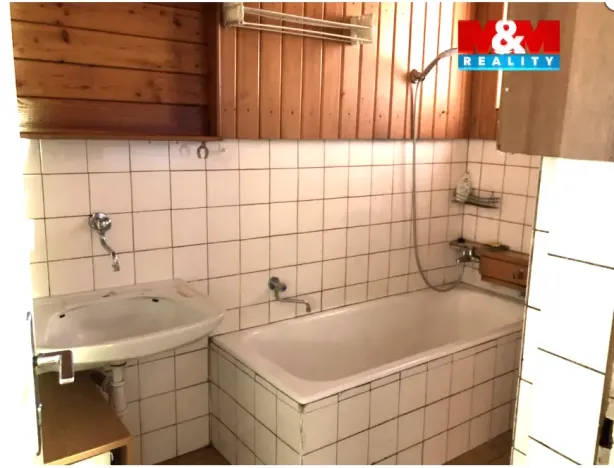 Prodej rodinného domu, Podhradní Lhota, 280 m2