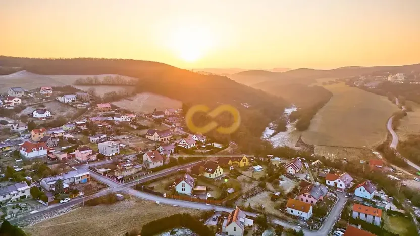 Prodej rodinného domu, Mořina, 239 m2