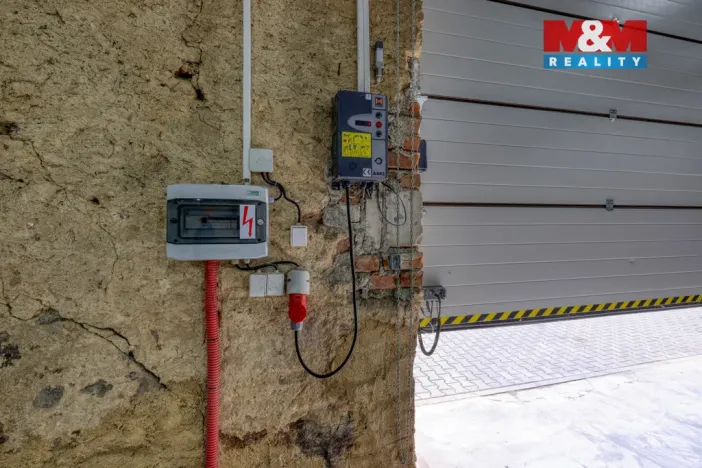 Pronájem skladu, Dolní Lukavice, 300 m2